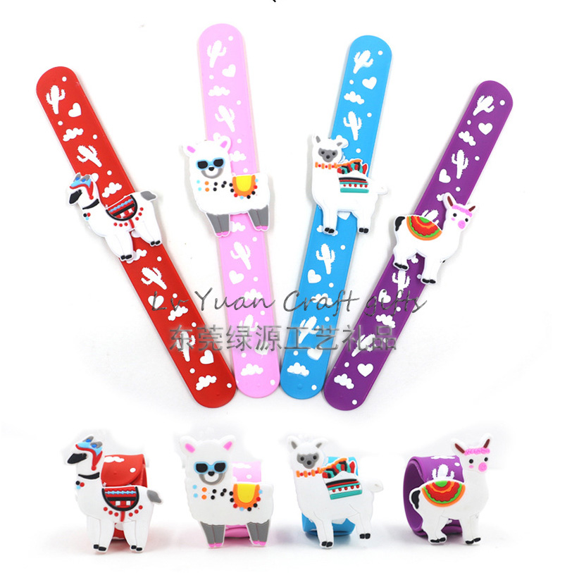 Silicone snap bracelet with icon