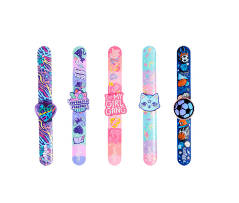 Silicone snap bracelet with icon