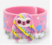 Silicone snap bracelet with icon